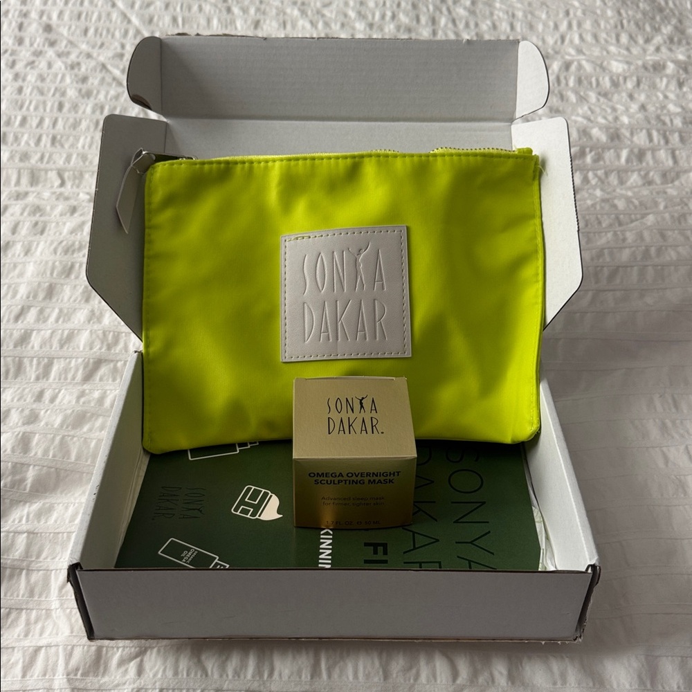 Sonya Dakar Omega Overnight Sculpting Mask